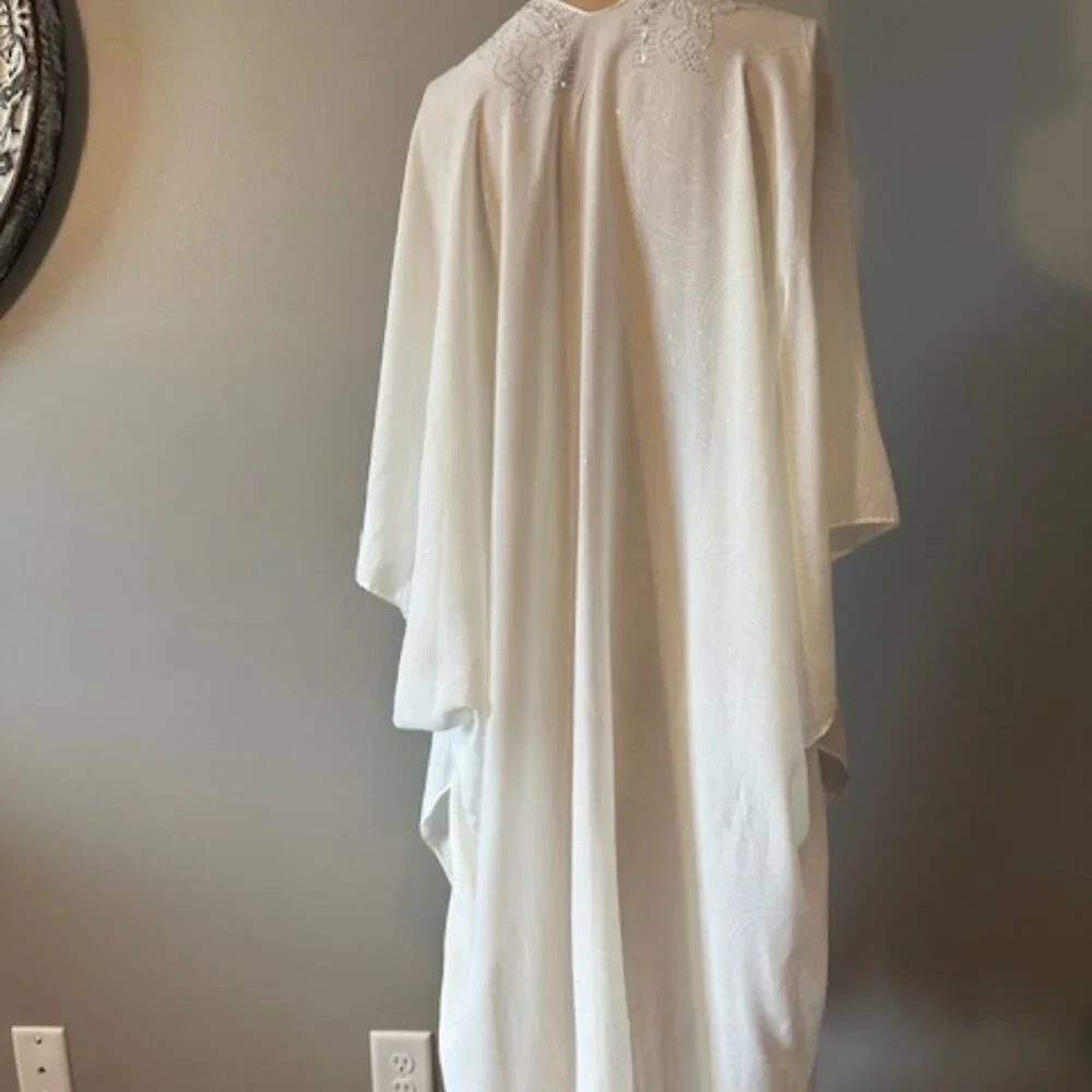 NWT JESSICA MCCLINTOCK SHEER SPARKLY IVORY COLOR KIMONO